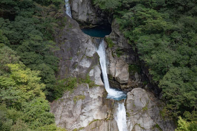 🏞️ 토도로 폭포 (토도로노타키) 이미지 6